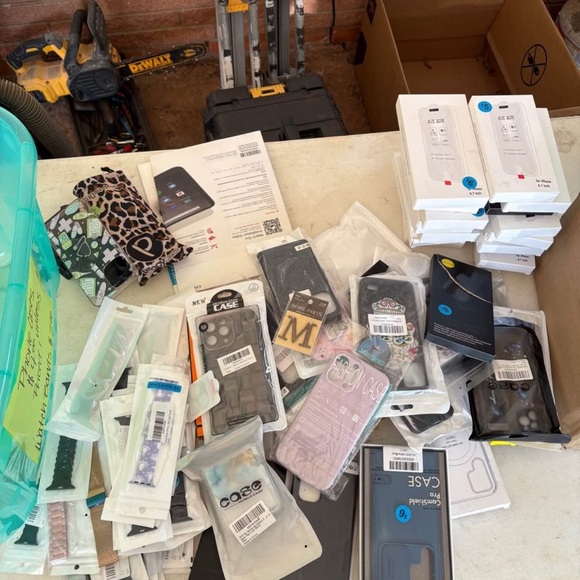 Lot of Phone Cases and watch bands - Picture 4 of 4